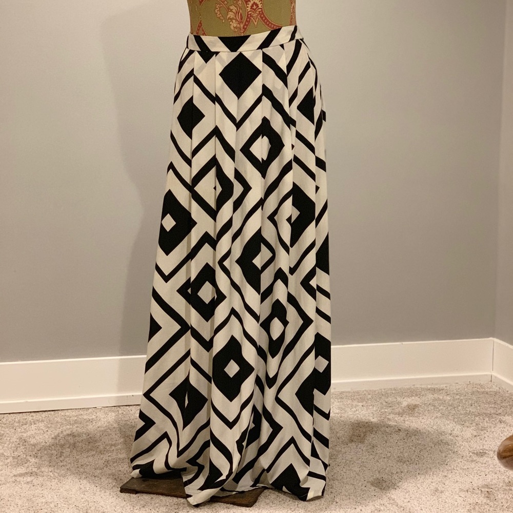 Black & White Geo Maxi Skirt